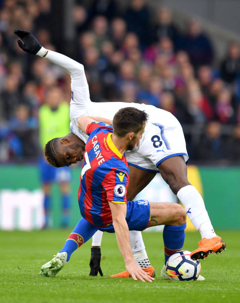 而霍伊伦正 而霍伊伦正